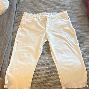 Liz Claiborne White Cropped Jeans